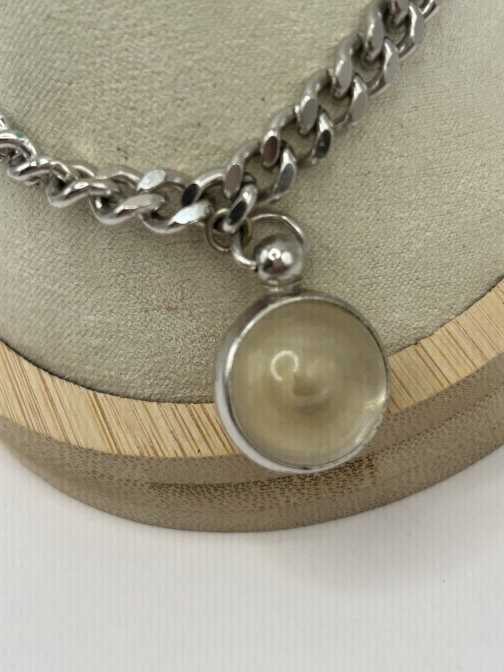 Vintage Lucite Mustard Seed Amulet of Faith Charm Bracelet Silver Tone Religious - Picture 3 of 9
